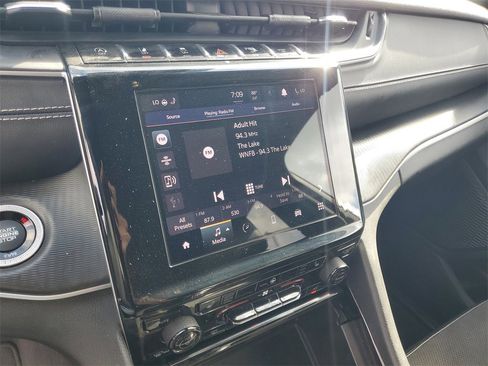 Used 2023 Jeep Grand Cherokee L Altitude image 22