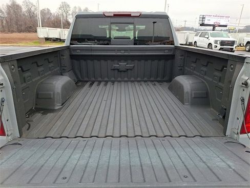 Used 2024 Chevrolet Silverado 1500 LT w/ Z71 Off-Road Package image 29