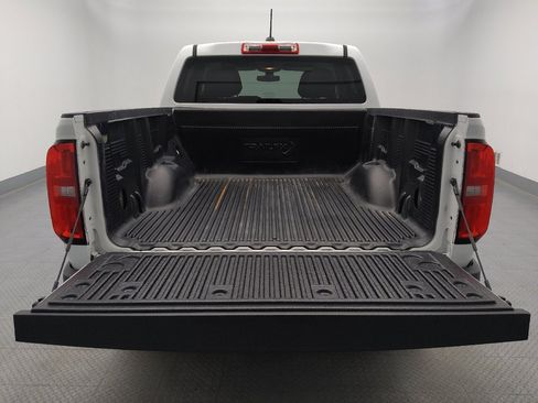 Used 2021 Chevrolet Colorado W/T w/ WT Convenience Package AWD/4WD image 29