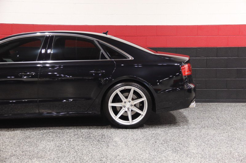 Used 2014 Audi S8 AWD/4WD image 17
