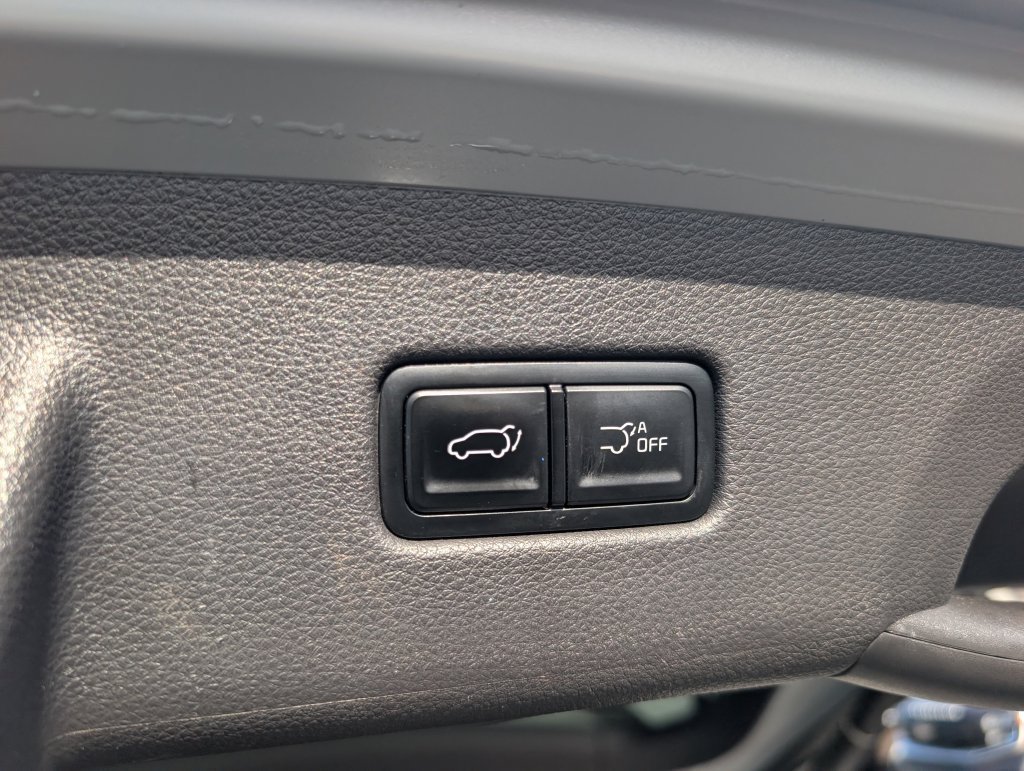 Used 2022 Kia Carnival SX FWD image 10