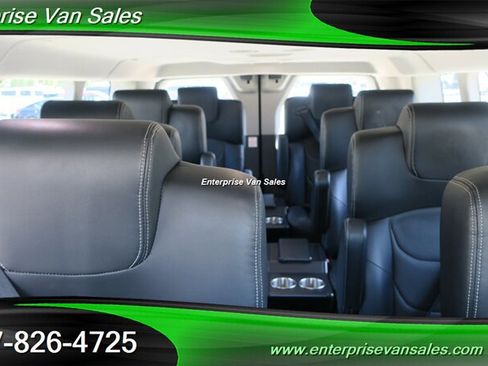 Used 2023 Ford Transit 350 XLT RWD image 2