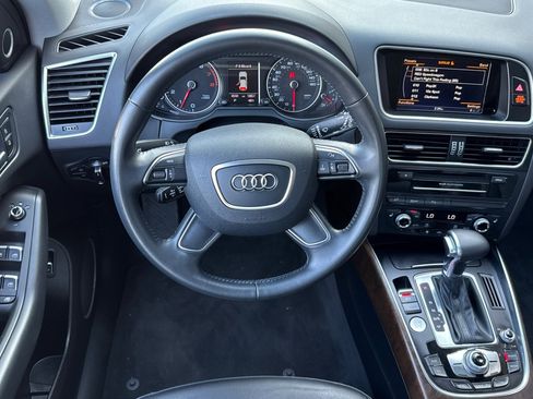 Used 2017 Audi Q5 2.0T Premium Plus w/ Technology Package image 14