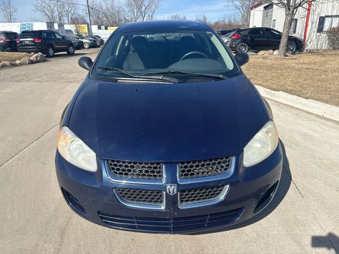 Used 2006 Dodge Stratus SXT image 2