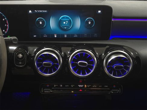 Used 2020 Mercedes-Benz A 220 4MATIC image 23