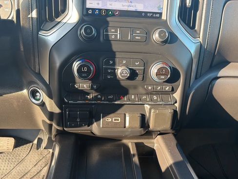 Used 2019 Chevrolet Silverado 1500 LTZ w/ LTZ Plus Package AWD/4WD image 79