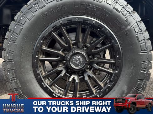 Used 2024 Ford F350 Lariat image 11