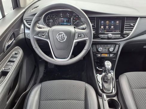 Used 2022 Buick Encore Preferred w/ Safety Package image 5