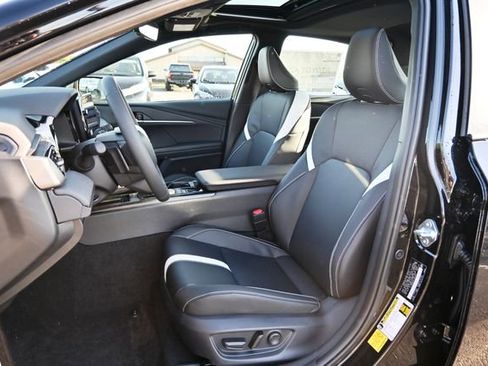 New 2026 Toyota Camry Hybrid AWD/4WD image 10
