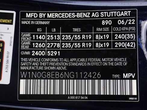 Used 2022 Mercedes-Benz GLC 300 4MATIC w/ Premium Package Lite image 29