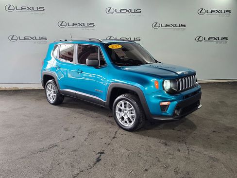 Used 2022 Jeep Renegade Sport w/ Sport Appearance Group AWD/4WD image 3