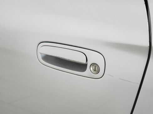 Used 2002 Toyota MR2 image 30