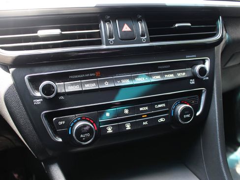 Used 2019 Kia Optima LX w/ LX Premium Package FWD image 27