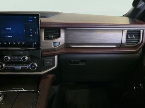 Used 2023 Ford Expedition Limited RWD image 21