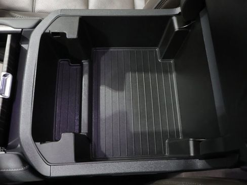 Used 2024 GMC Yukon XL Denali w/ Denali Reserve Package image 32