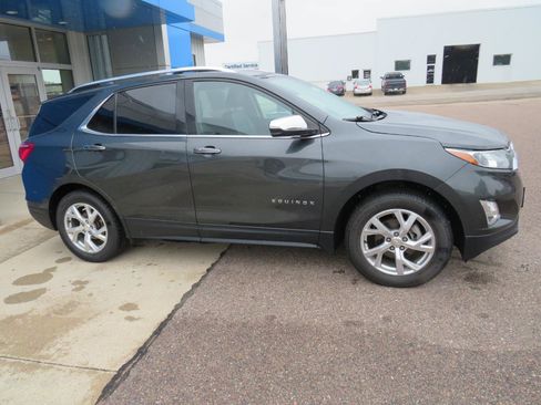 Used 2019 Chevrolet Equinox Premier AWD/4WD image 14