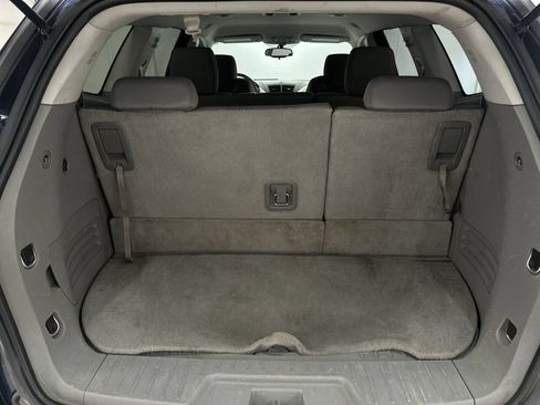 Used 2012 Chevrolet Traverse LS FWD image 26