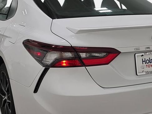 Certified 2024 Toyota Camry SE FWD image 30
