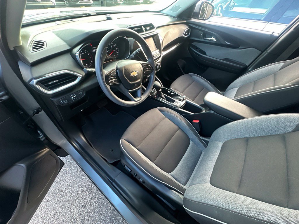 Used 2023 Chevrolet TrailBlazer LT AWD/4WD image 8