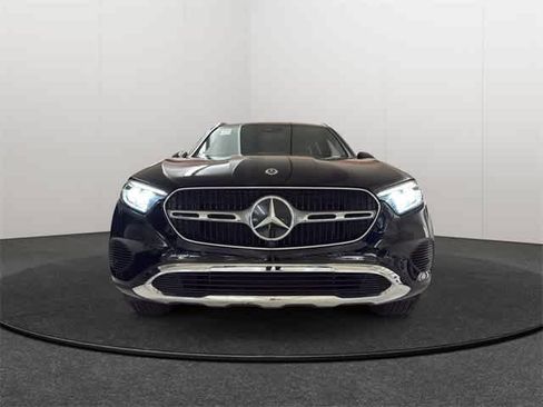 Certified 2025 Mercedes-Benz GLC 300 GLC 300 image 3