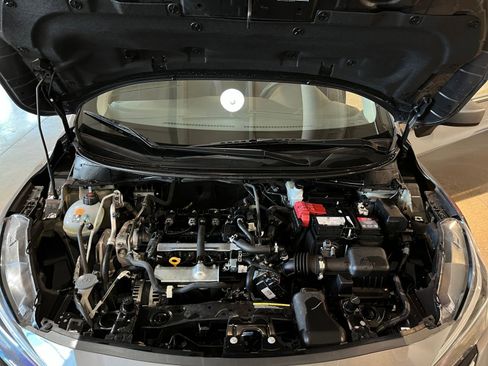 Used 2025 Nissan Versa SV w/ Trunk Package image 31