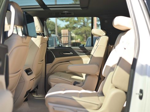 Used 2021 Cadillac Escalade ESV Premium Luxury w/ Driver Assist Tech Package image 13