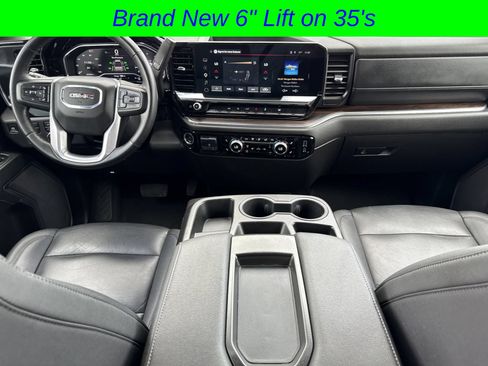 Used 2025 GMC Sierra 1500 SLT AWD/4WD image 18