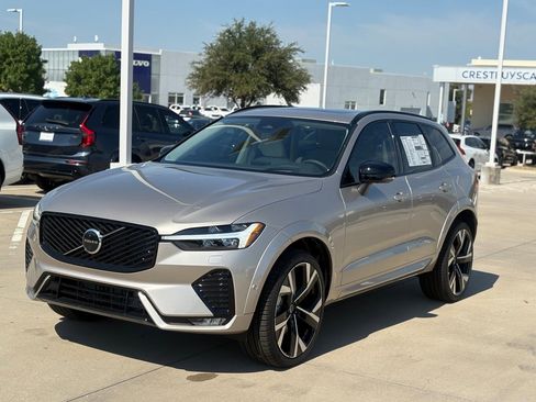 New 2026 Volvo XC60 B5 Ultra w/ Protection Package Premier image 3