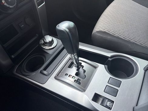 Used 2021 Toyota 4Runner SR5 AWD/4WD image 18
