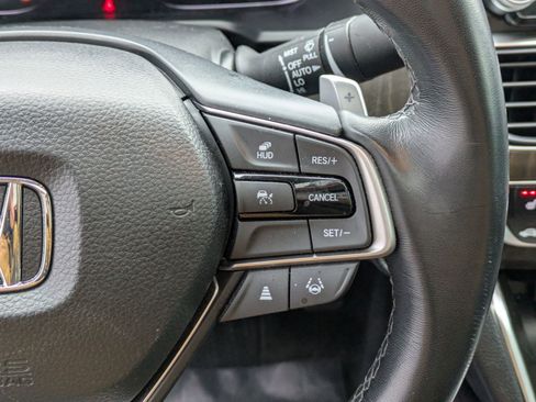 Used 2021 Honda Accord Touring image 17