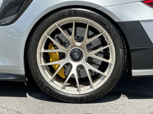 Used 2018 Porsche 911 GT2 RS RWD image 42