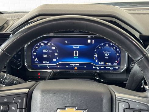 Used 2023 Chevrolet Silverado 1500 LT AWD/4WD image 30