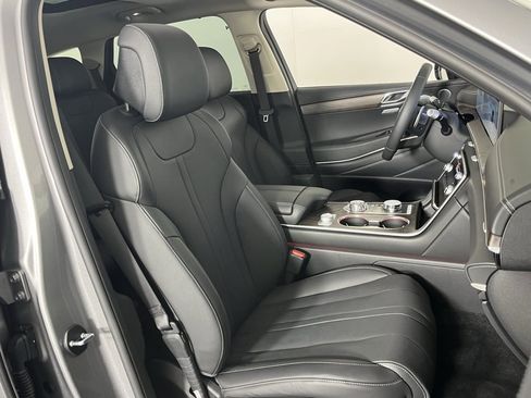 Used 2025 Genesis GV80 2.5T Advanced image 36