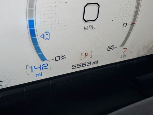 Certified 2024 GMC Hummer EV 2X w/ LPO, Illumination Package image 13