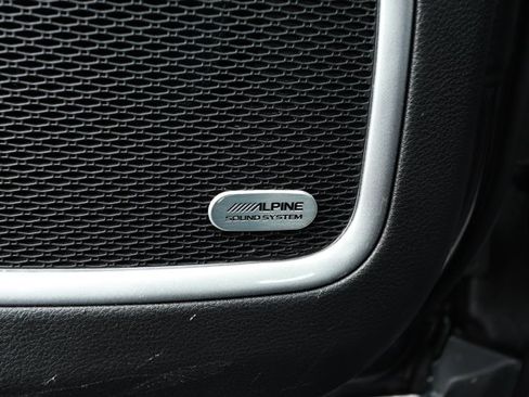 Used 2022 Jeep Compass Latitude w/ Sun and Sound Group AWD/4WD image 22