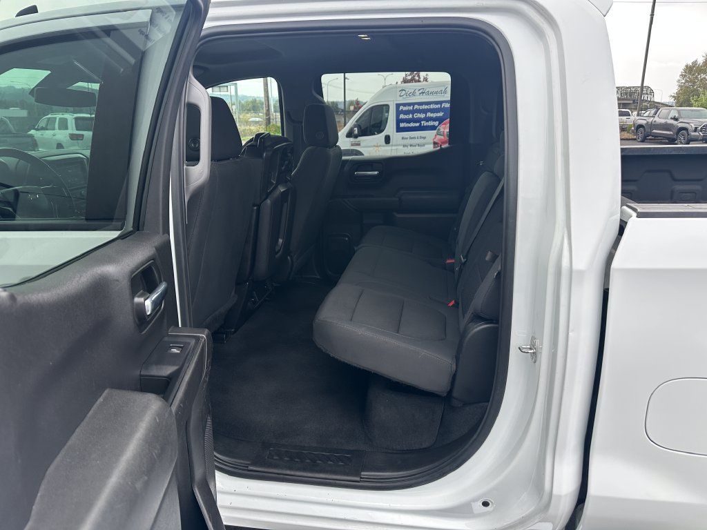 Used 2021 Chevrolet Silverado 1500 Custom w/ Custom Max Trailering Package AWD/4WD image 14