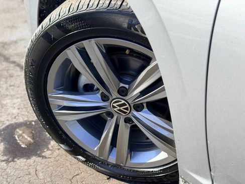 Used 2024 Volkswagen Jetta SE image 25