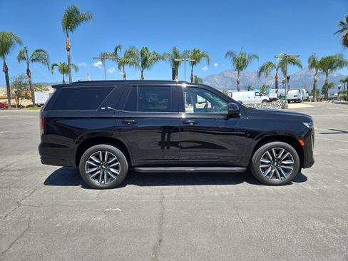 Used 2024 Cadillac Escalade Sport image 2