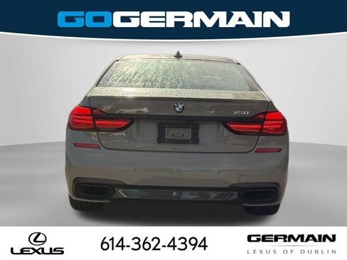 Used 2018 BMW 750i RWD image 6