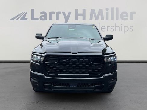 New 2026 RAM 1500 Express AWD/4WD image 8