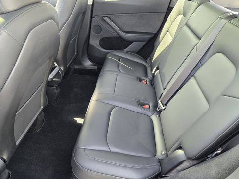 Used 2024 Tesla Model Y Long Range image 28