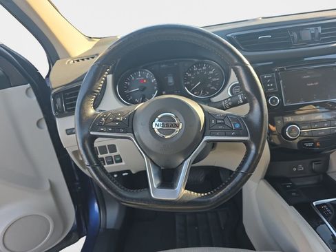 Used 2022 Nissan Rogue Sport SV w/ Technology Package AWD/4WD image 11