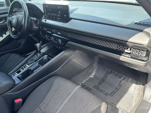 Used 2024 Honda Accord Sport image 10