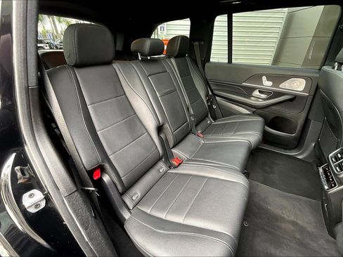 Used 2024 Mercedes-Benz GLS 450 4MATIC image 27