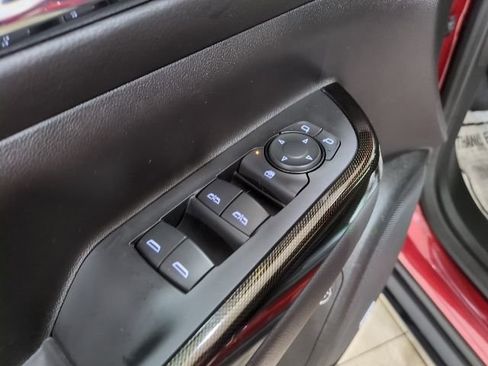 Used 2023 GMC Acadia AT4 image 17