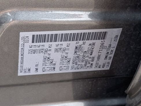 Used 2024 Nissan Rogue S AWD/4WD image 26