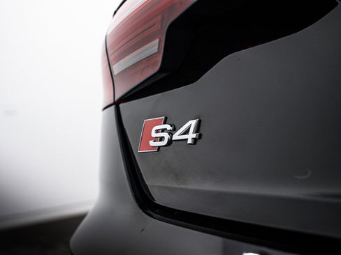 Used 2024 Audi S4 Premium Plus image 24