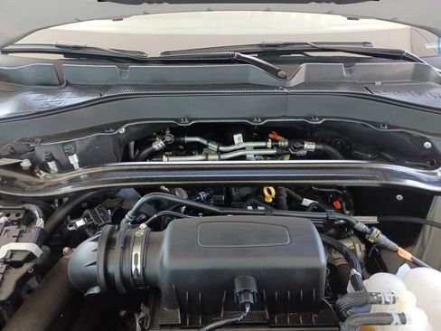 Used 2024 Ford Explorer Limited image 32