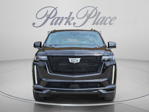 Used 2024 Cadillac Escalade V w/ LPO, ONYX Package AWD/4WD image 9