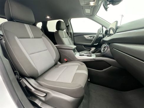 Used 2025 Chevrolet Blazer LT w/ Driver Confidence Package image 21